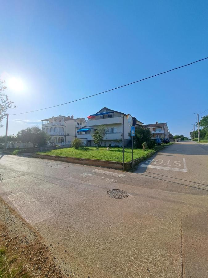 Apartamento Casa Antonio With Swimming Pool Novigrad Istria Exterior foto